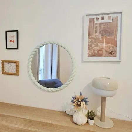 Quiet Comfortable And Warm Apartment